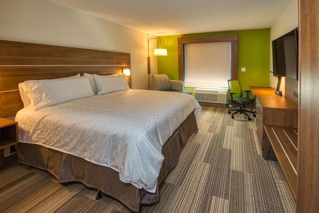 Holiday Inn Express Hotel And Suites Lincoln Airport By Ihg Buitenkant foto