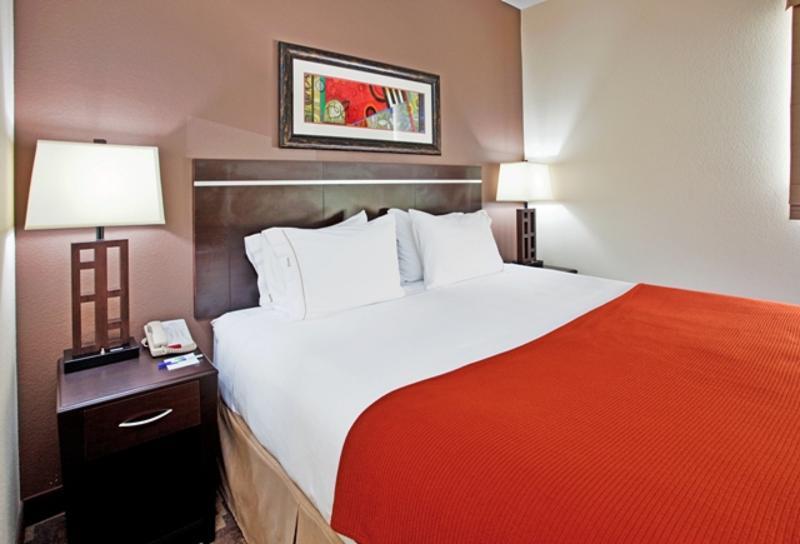 Holiday Inn Express Hotel And Suites Lincoln Airport By Ihg Buitenkant foto
